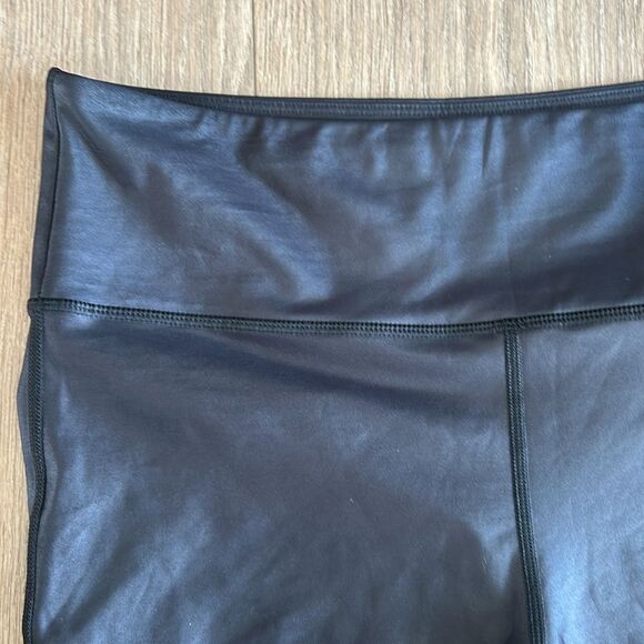 ((3 PIECE)) ZYIA ACTIVE BUNDLE SIZE 12/LARGE EUC- 2 LEGGINGS AND LS SHIRT - Picture 8 of 13